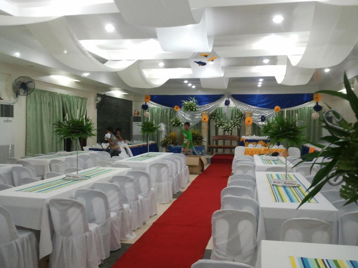 Gazebo Pools And Restaurant Hotel Cabadbaran Bagian luar foto