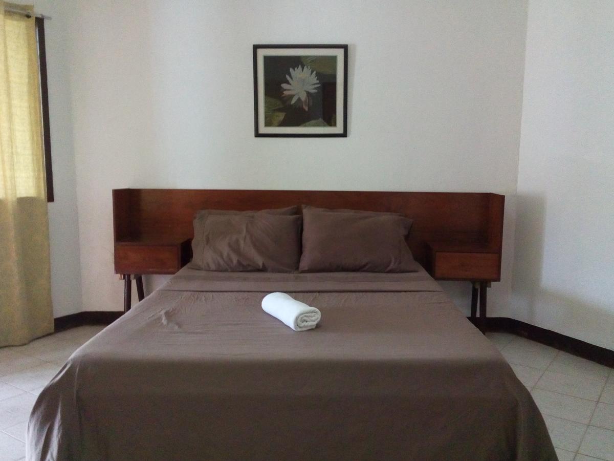 Gazebo Pools And Restaurant Hotel Cabadbaran Bagian luar foto
