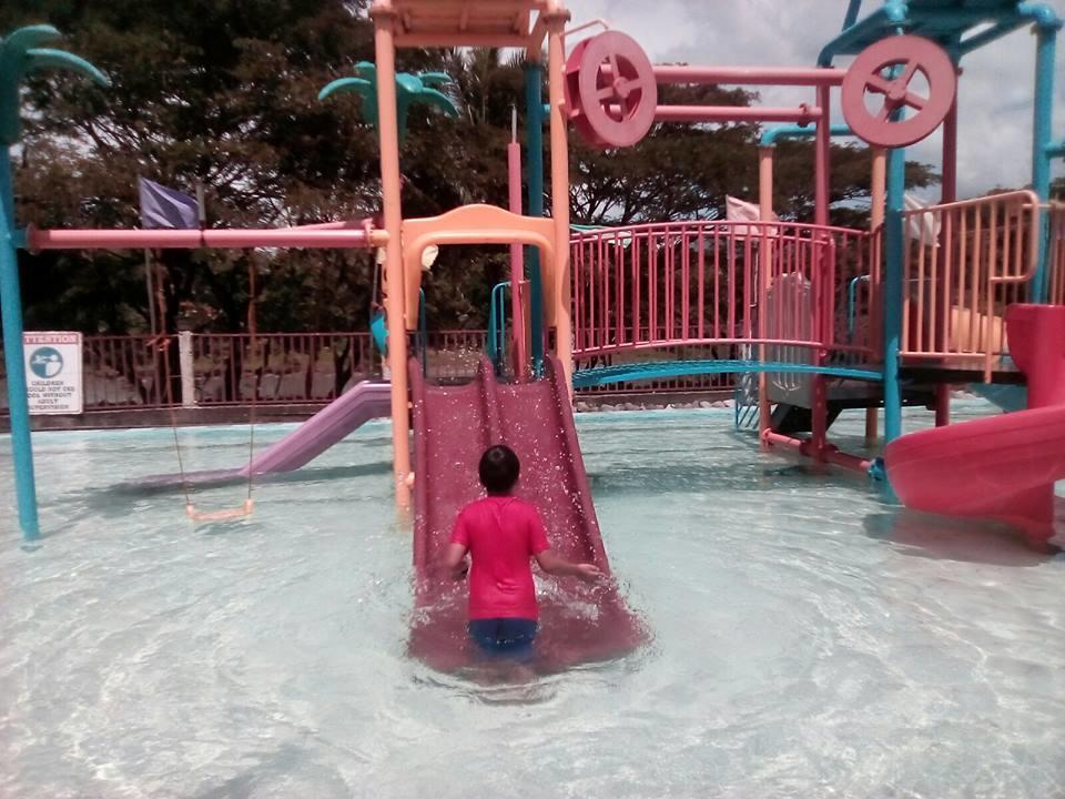 Gazebo Pools And Restaurant Hotel Cabadbaran Bagian luar foto