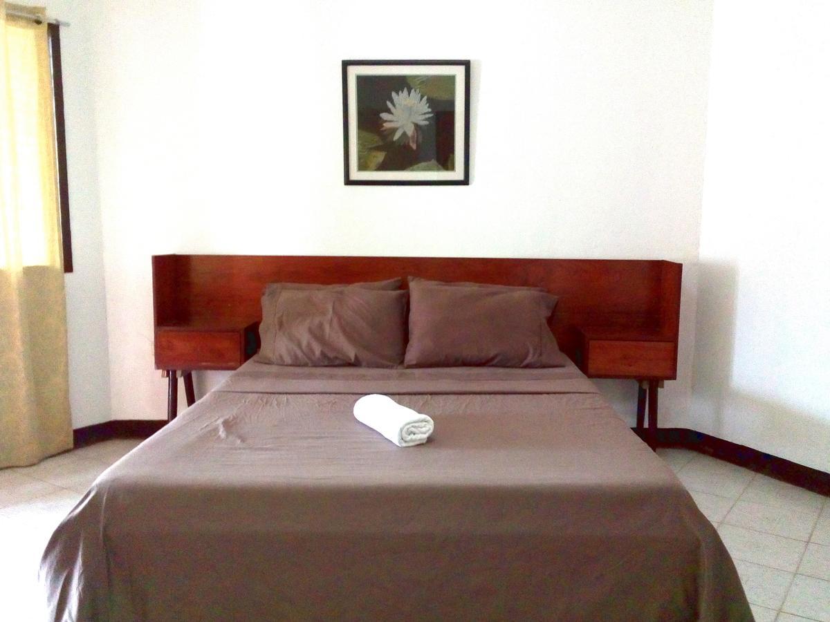 Gazebo Pools And Restaurant Hotel Cabadbaran Bagian luar foto